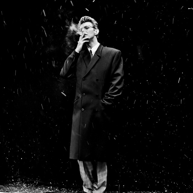 Fotografía de David Bowie realizada por Anton Corbijn.