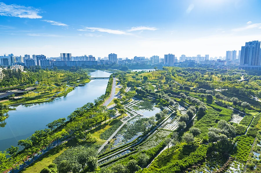 Haikou Meishe River Greenway and Fengxiang Park Turenscape. Haikou Meishe River Greenway and Fengxiang Park Turenscape. Courtesy of the studio China Haikou, Hainan, 2016